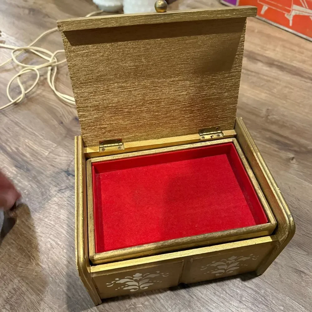 Vtg Wood Velvet Lined Music Jewelry Box Japan Gold Florentine Style Woman Print